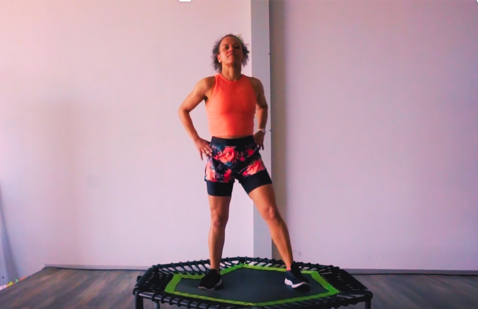 Coach sur trampo fitness
